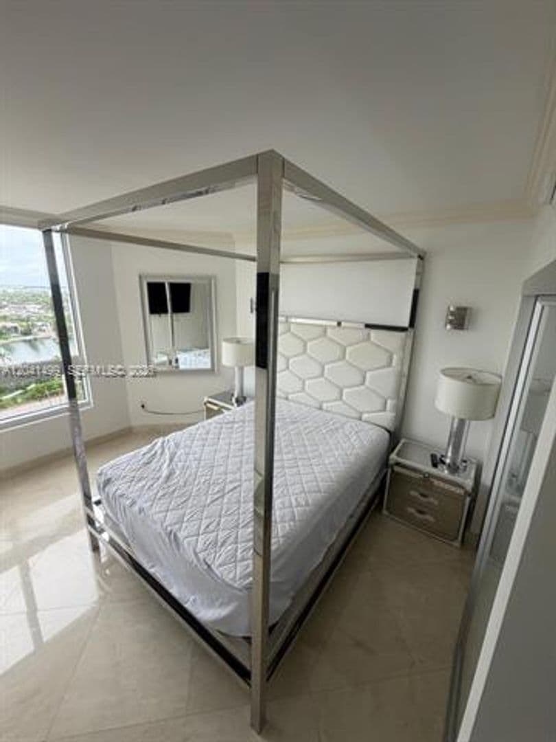 Miami Beach Condo: 6365 Collins Ave cu-1707