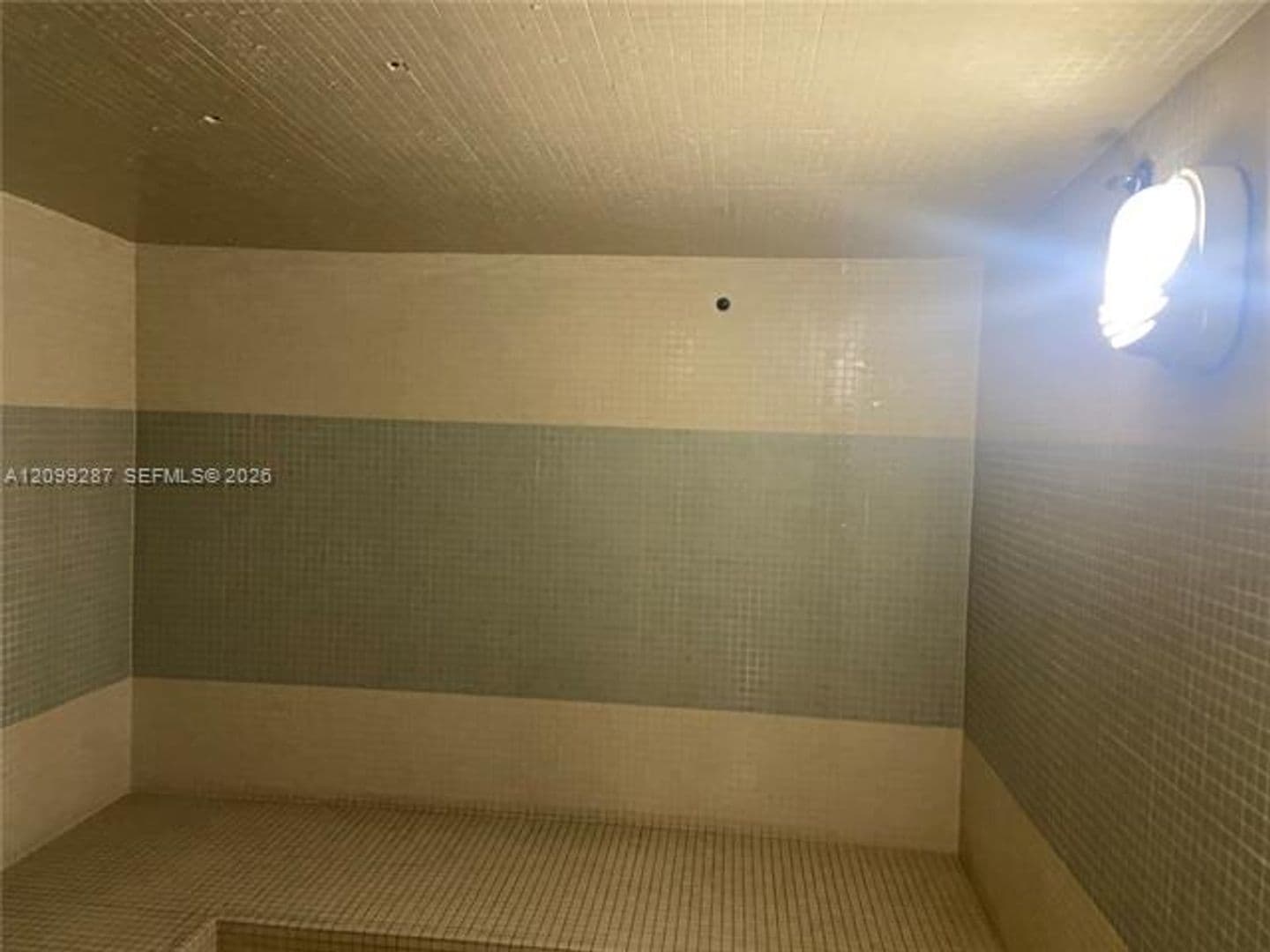Miami Condo: 234 NE 3rd St cu-2202