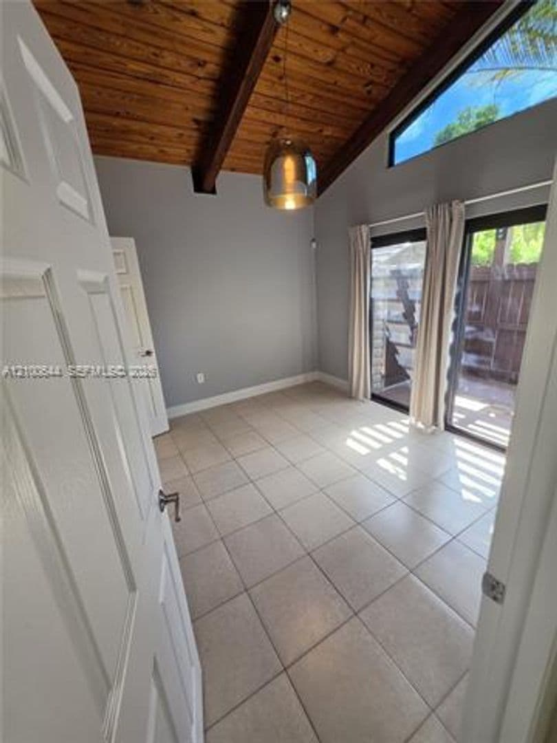 Miami Townhome: 11316 SW 114th Cir Ter th 11316