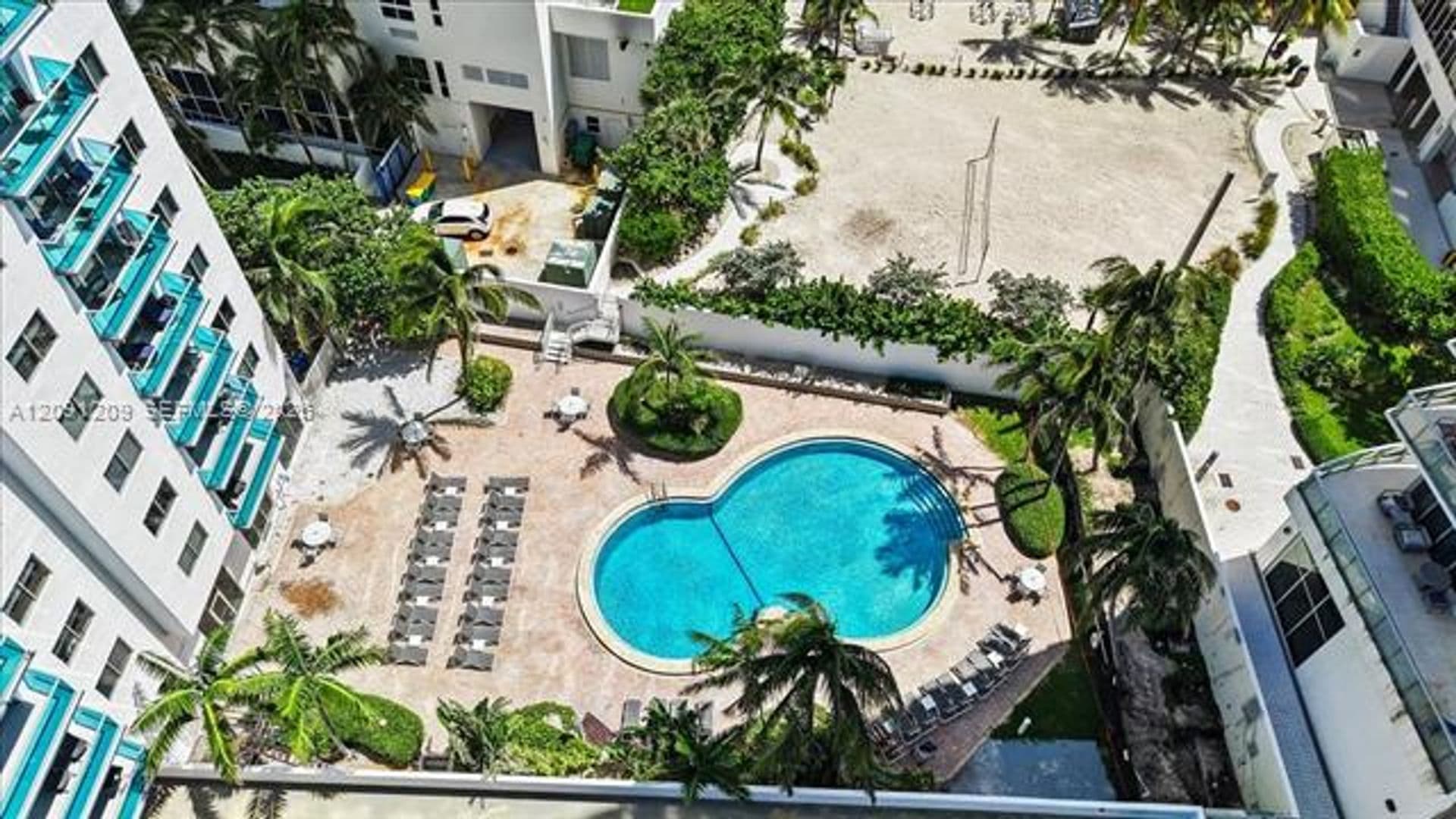 Hollywood Condo: 4001 S Ocean Dr cu-10R