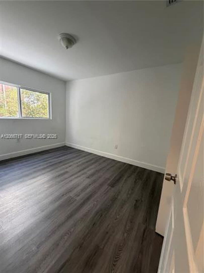 Miami House: 328 SW 15th Ave # 328