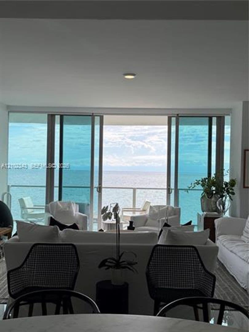 Key Biscayne Condo: 350 Ocean Dr cu-704N