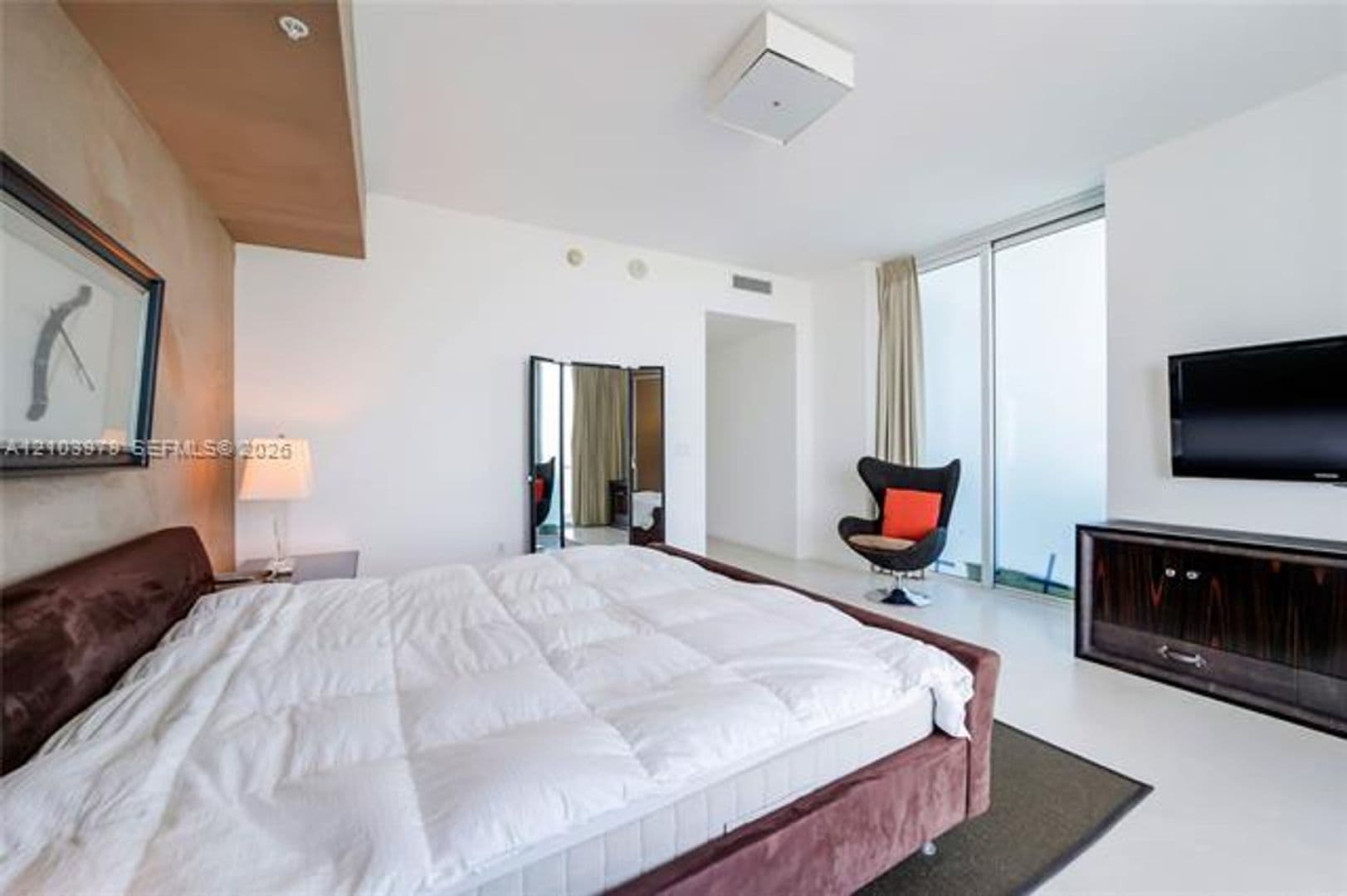 Miami Beach Condo: 50 S Pointe Dr cu-2205