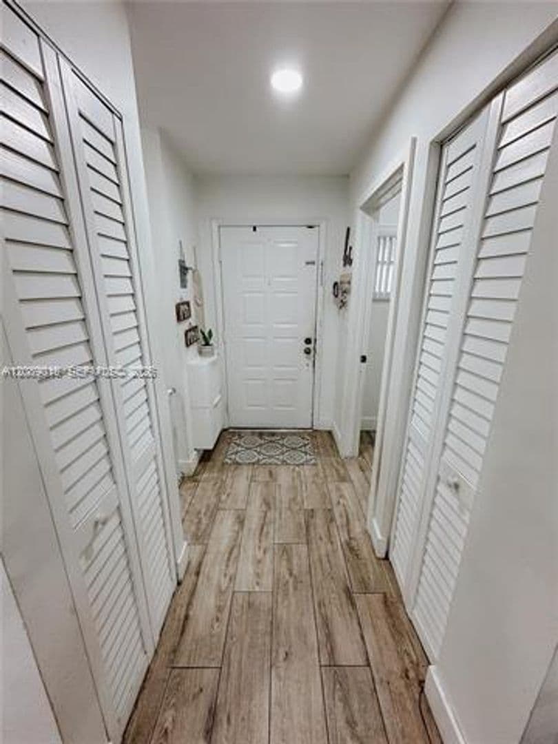 Miami Townhome: 11807 SW 99th Ln th 11807