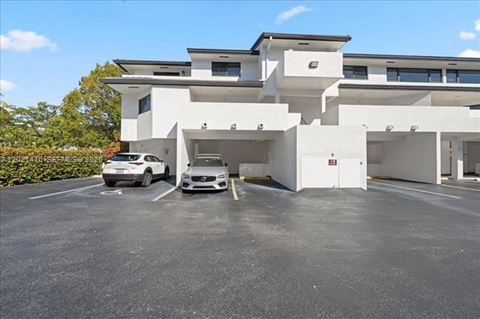 Coral Gables Townhome: 5750 Turin St th 207