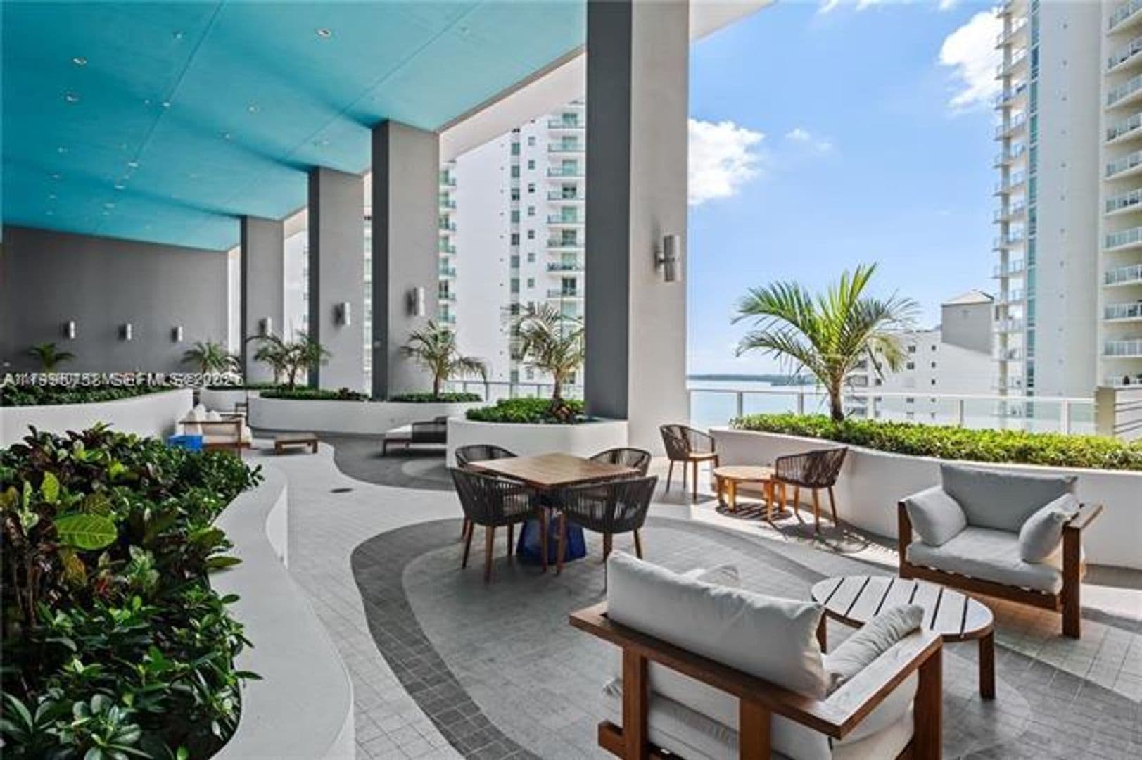 Miami Condo: 1300 Brickell Bay Dr cu-3206