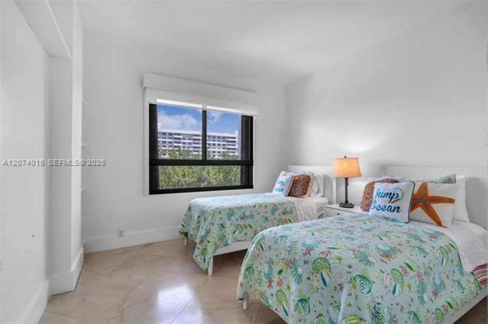 Key Biscayne Condo: 251 Crandon Blvd cu-431