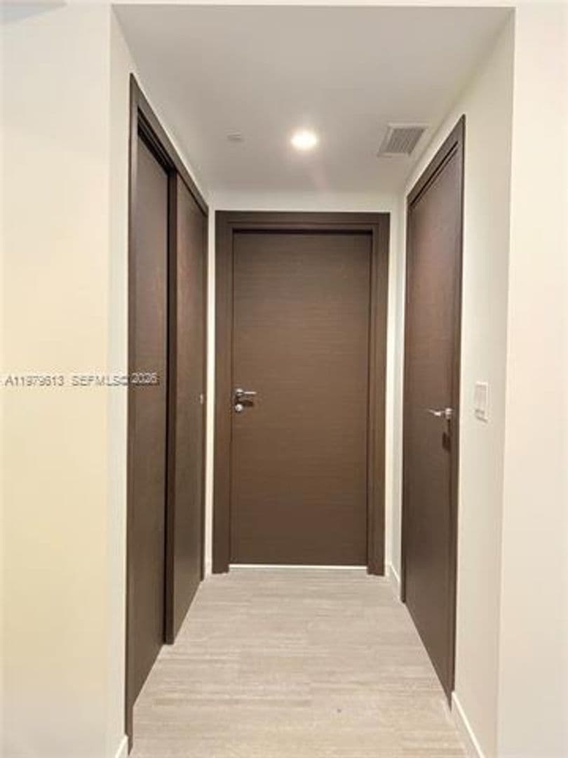 Miami Condo: 1000 Brickell Plaza cu-3807