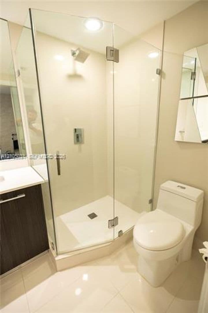 Miami Condo: 45 SW 9th St cu-1705