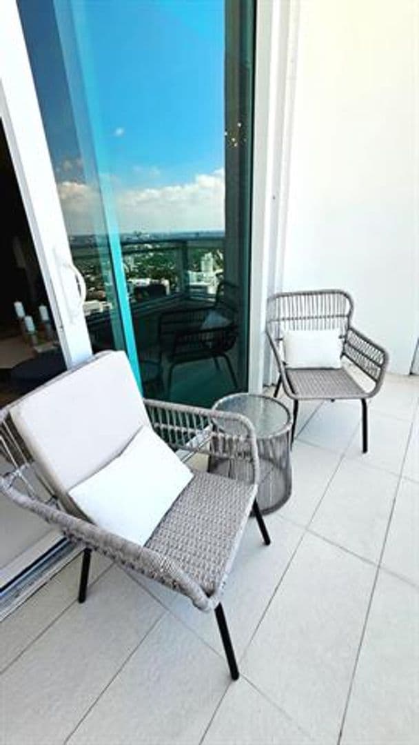 Miami Condo: 1080 Brickell Ave cu-4207