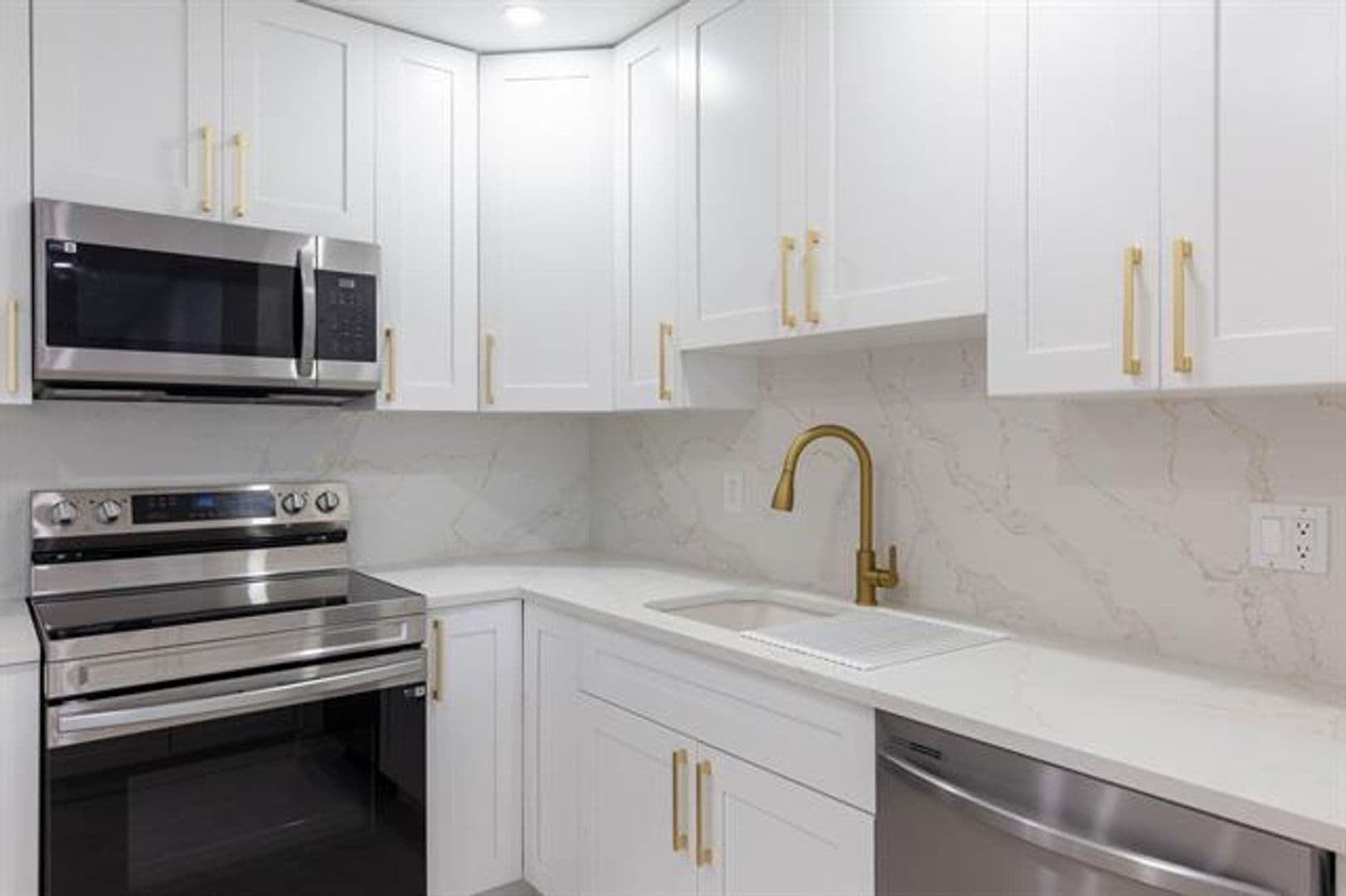 Wilton Manors House: 31 NE 28th Ct # 31