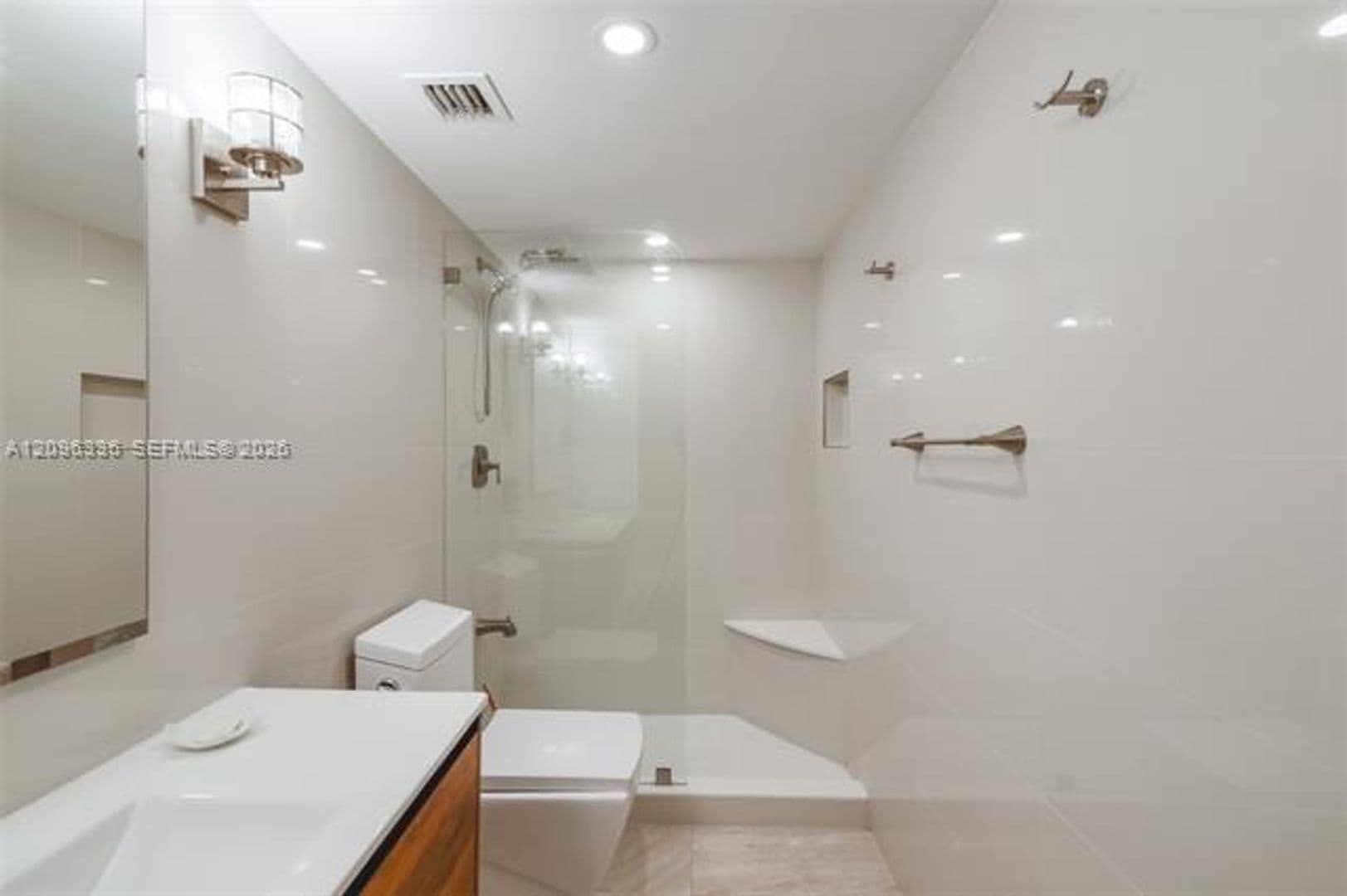 Hallandale Beach Condo: 1980 S Ocean Dr cu-18D