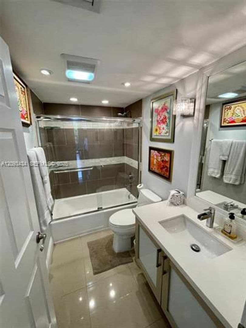 Key Biscayne Condo: 151 N Crandon Blvd cu-430