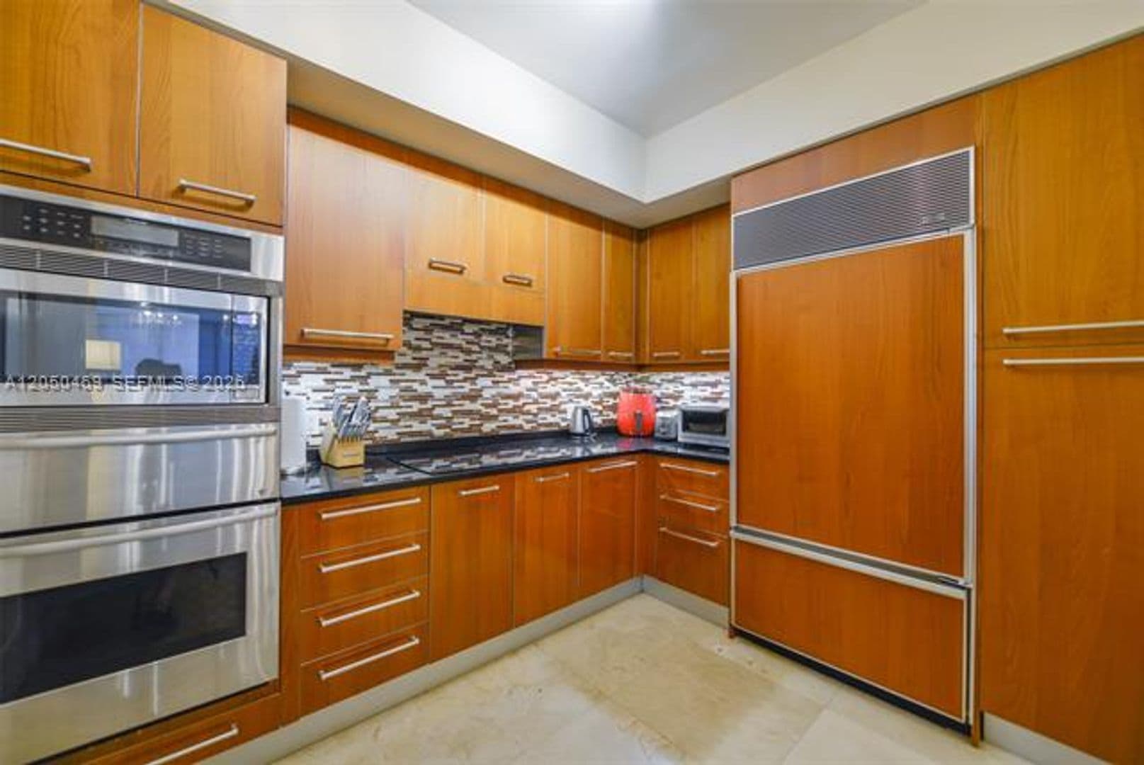 Hollywood Condo: 3101 S Ocean Dr cu-404