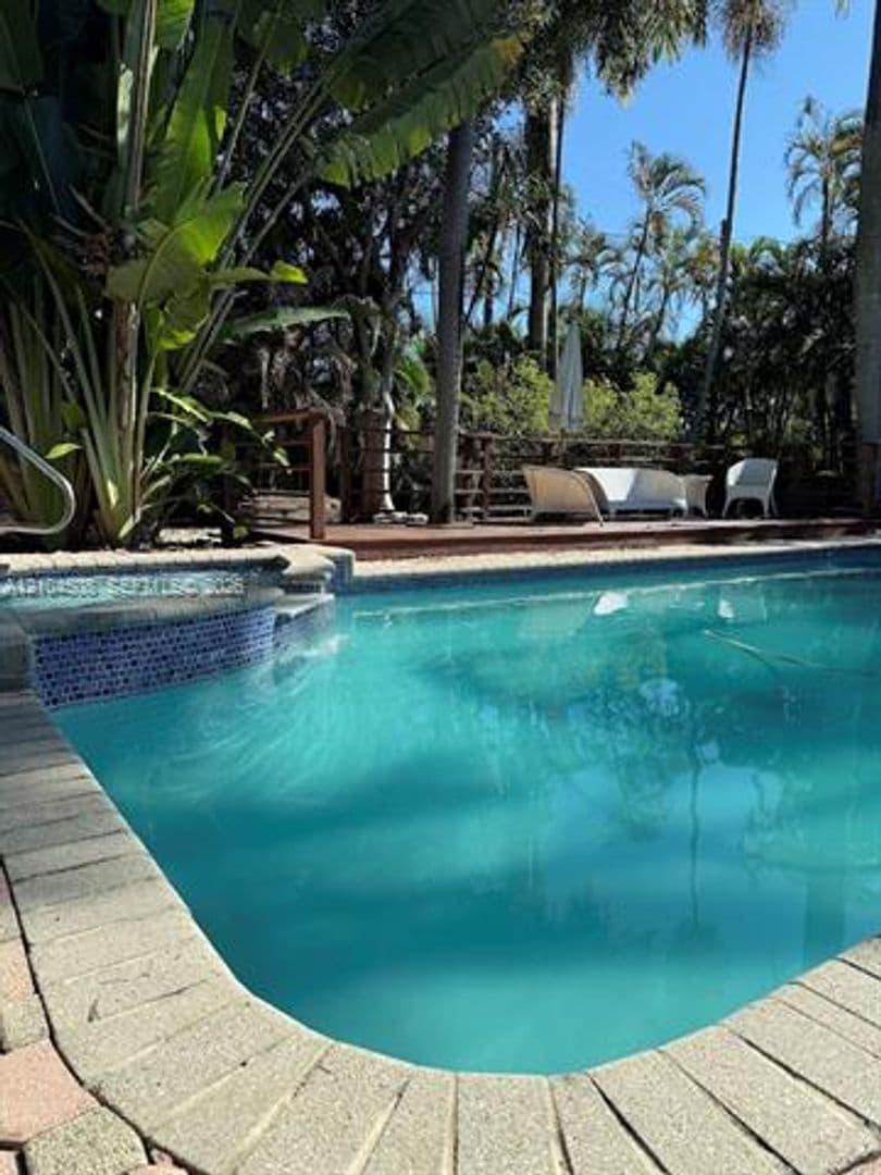 Hollywood House: 1811 N 40th Ave # 0
