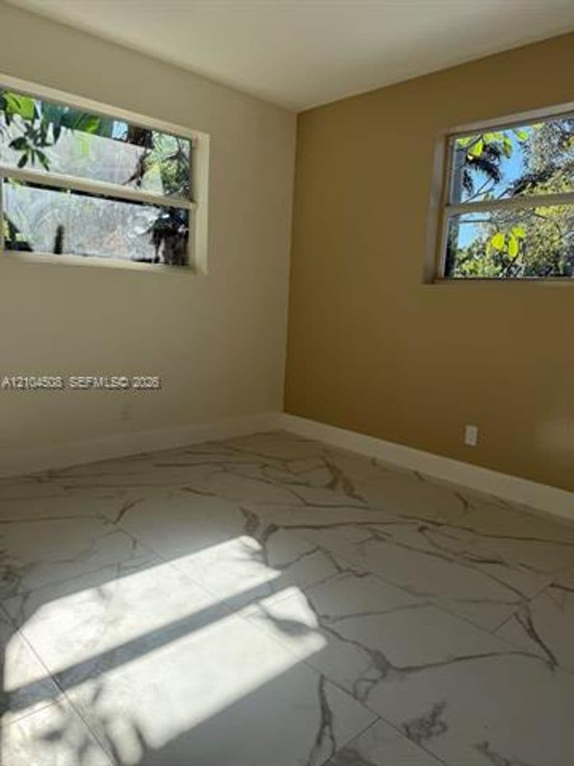 Hollywood House: 1811 N 40th Ave # 0