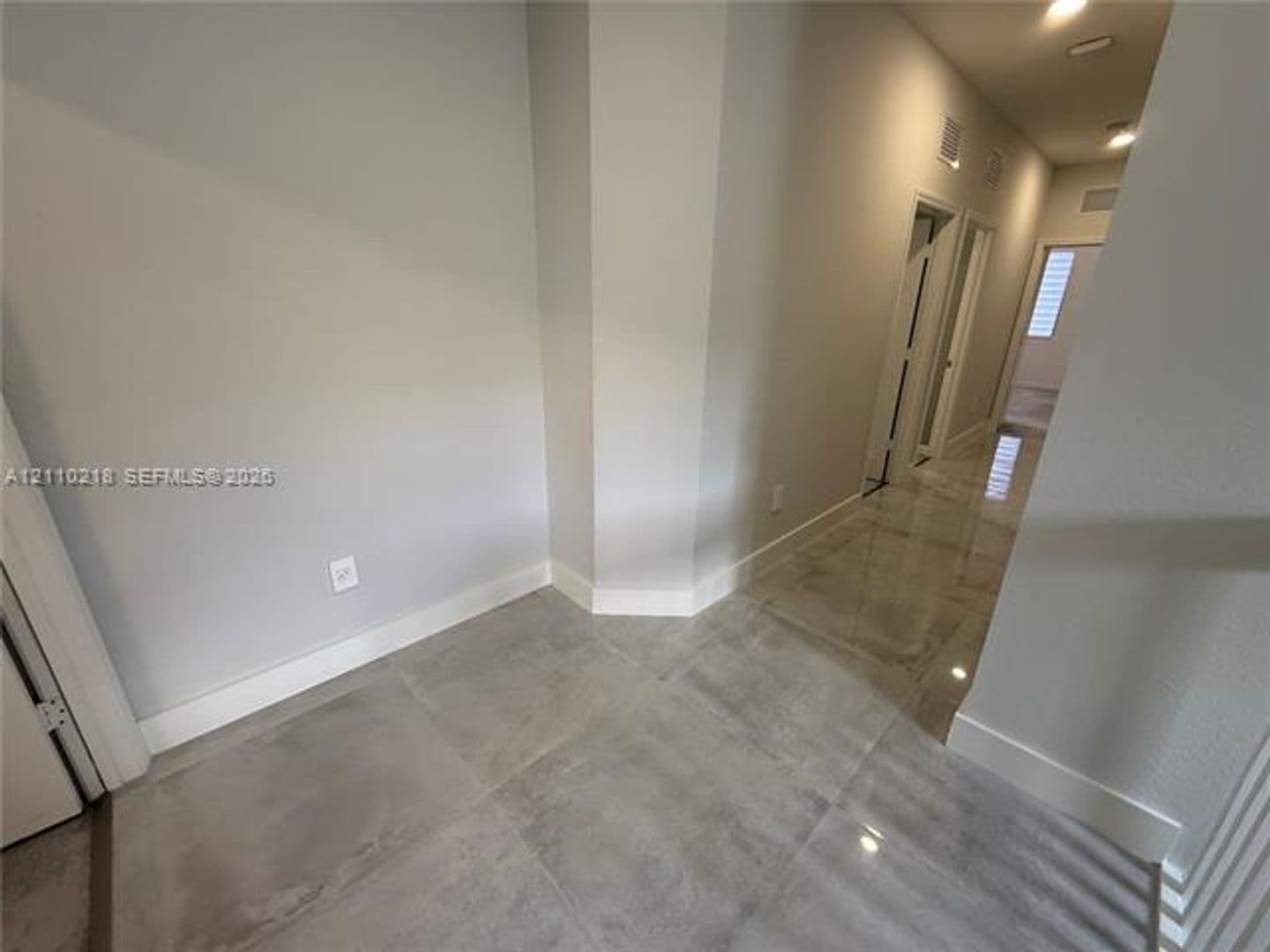 Miami House: 21000 NE 2nd Ct # 21000