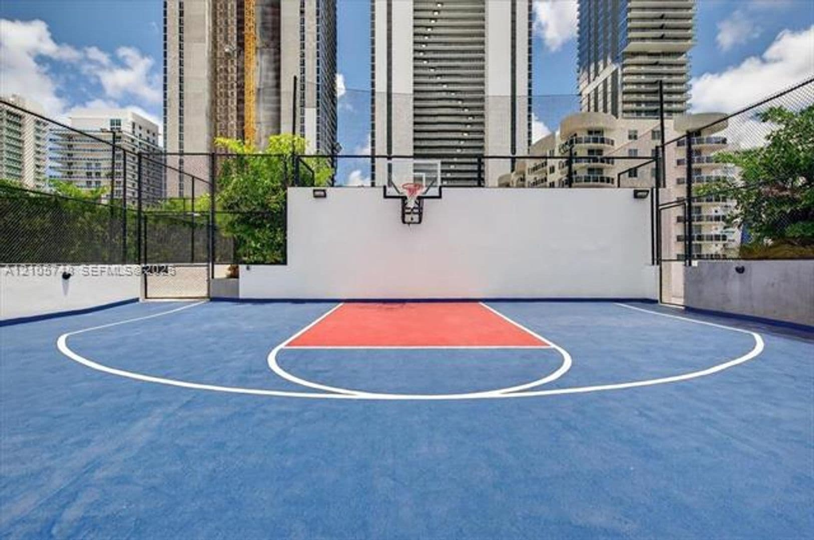 Miami Condo: 725 NE 24 cu-5401