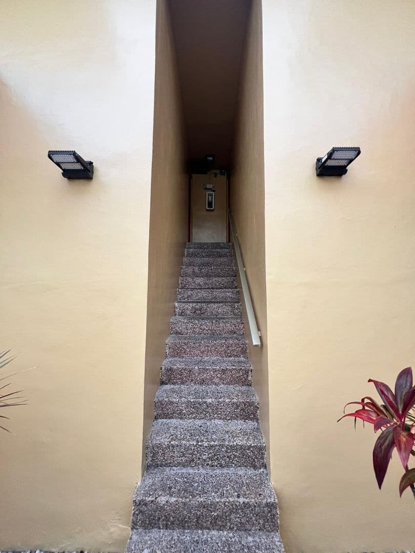 Miami Apartment: 1912 sw 2nd st apt 4