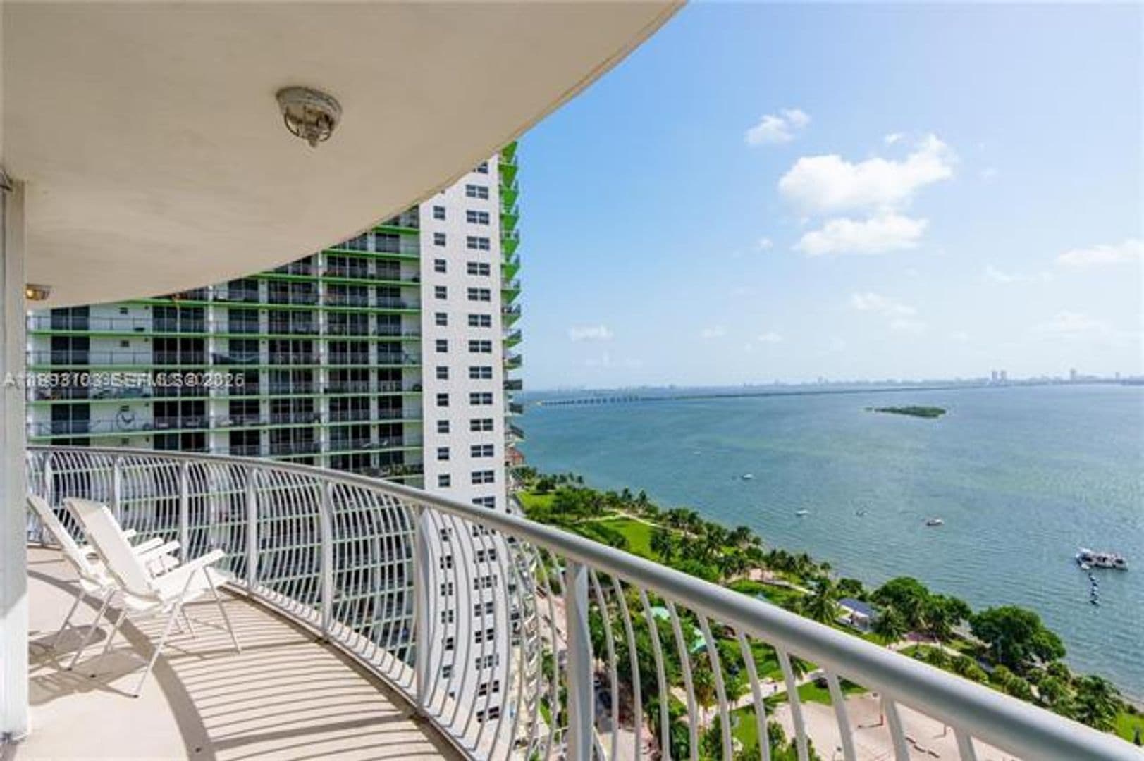 Miami Condo: 1750 N Bayshore Dr cu-2401