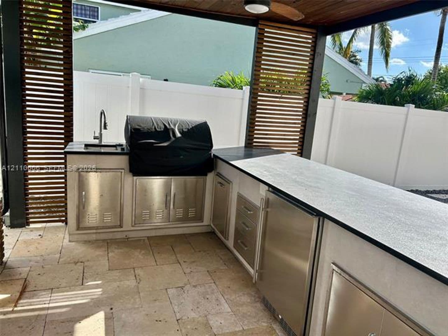 Davie House: 14200 Oak Ridge Dr # 14200