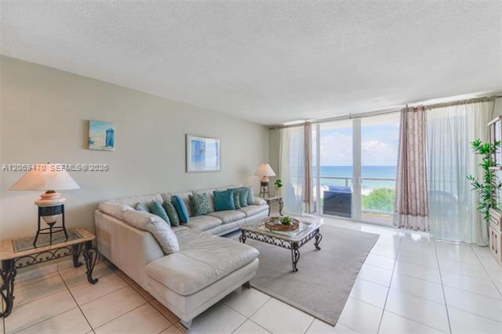 Miami Beach Condo: 5601 Collins Ave cu-512