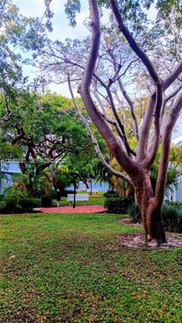 Key Biscayne Townhome: 798 Crandon Blvd cu-55-B