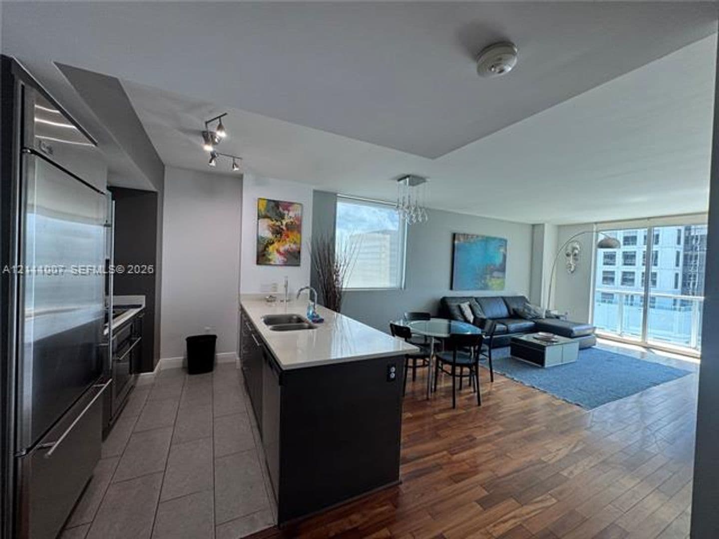 MIAMI Condo: 55 SE 6th St cu-3910