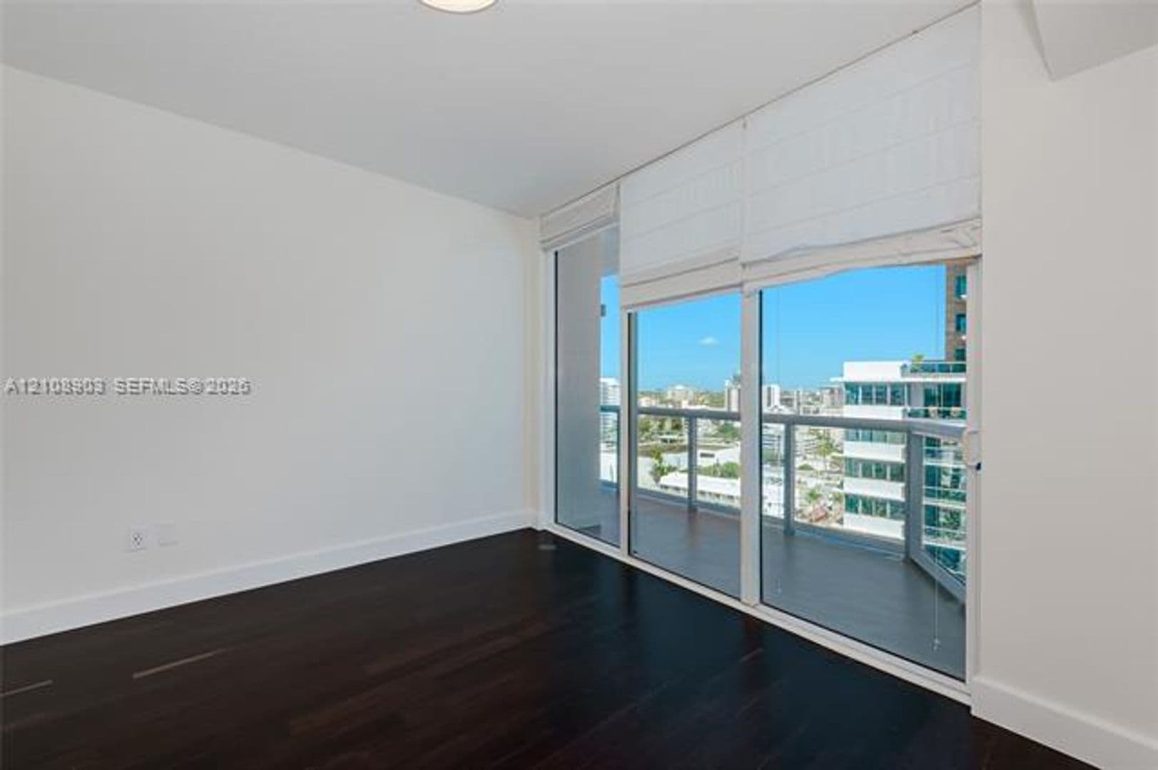 Miami Beach Condo: 6515 Collins Ave cu-1509
