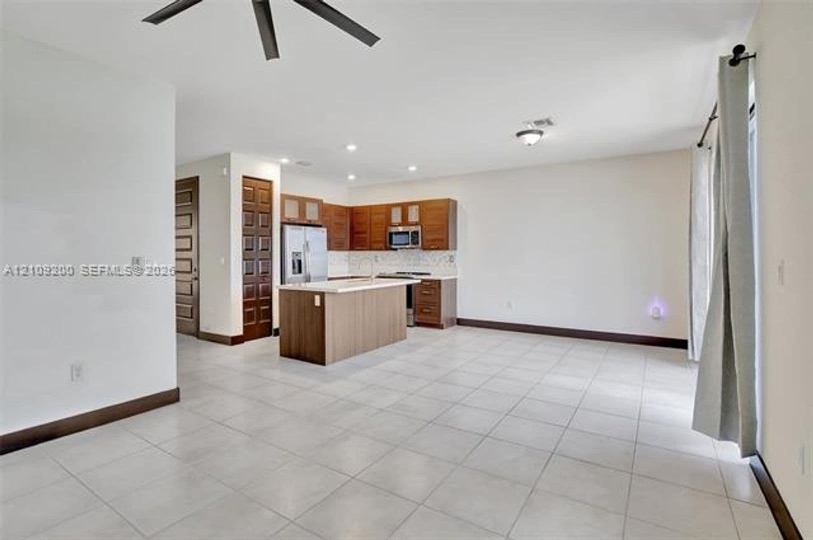 Miami Lakes Townhome: 16011 NW 91st Ct th 16011