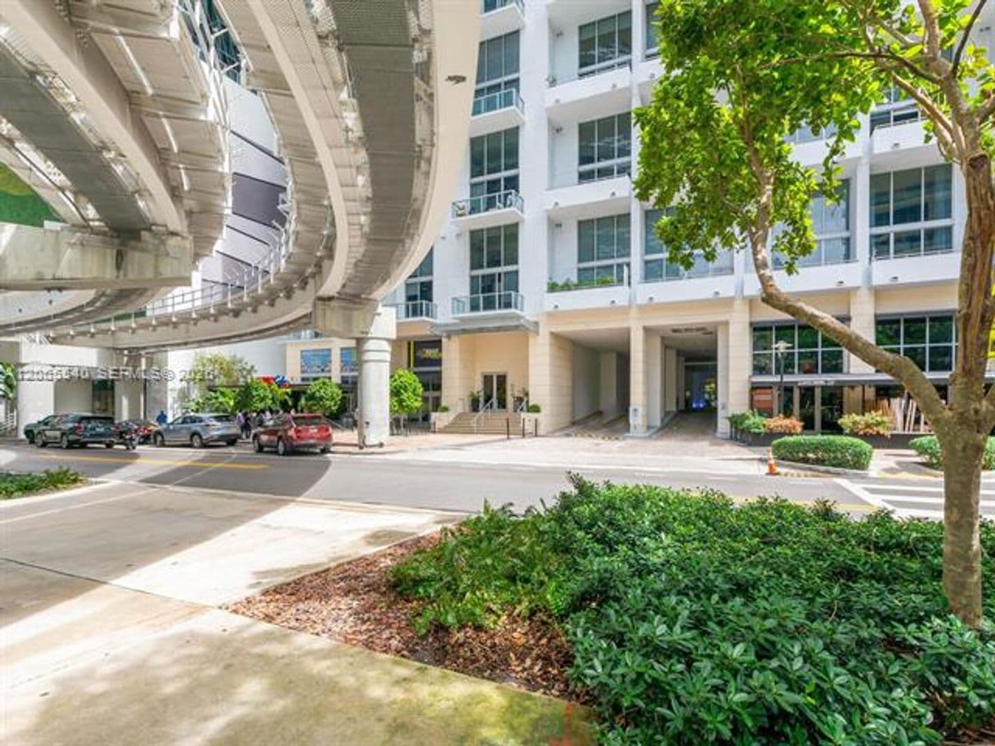 Miami Condo: 1050 Brickell Ave cu-206