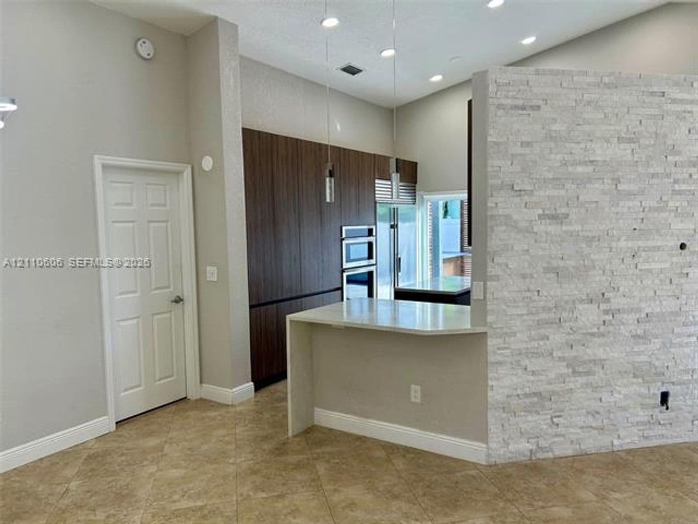 Davie House: 14200 Oak Ridge Dr # 14200