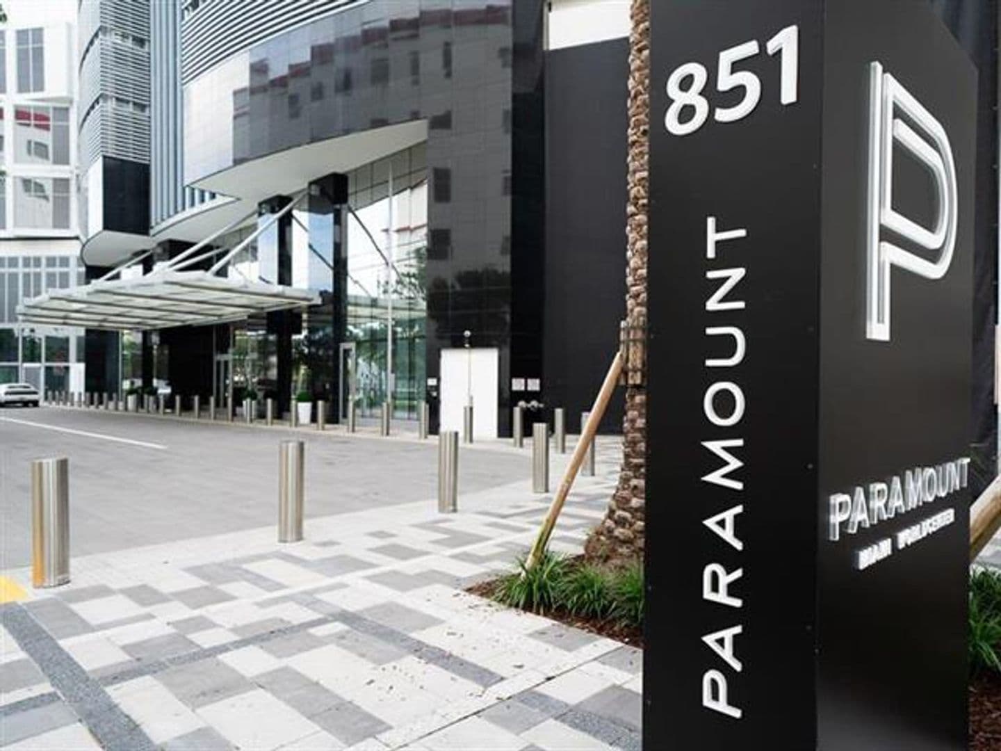 Miami Condo: 851 NE 1st Ave cu-2402