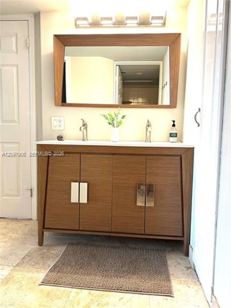 Fort Lauderdale Condo: 3031 N Ocean Blvd cu-404