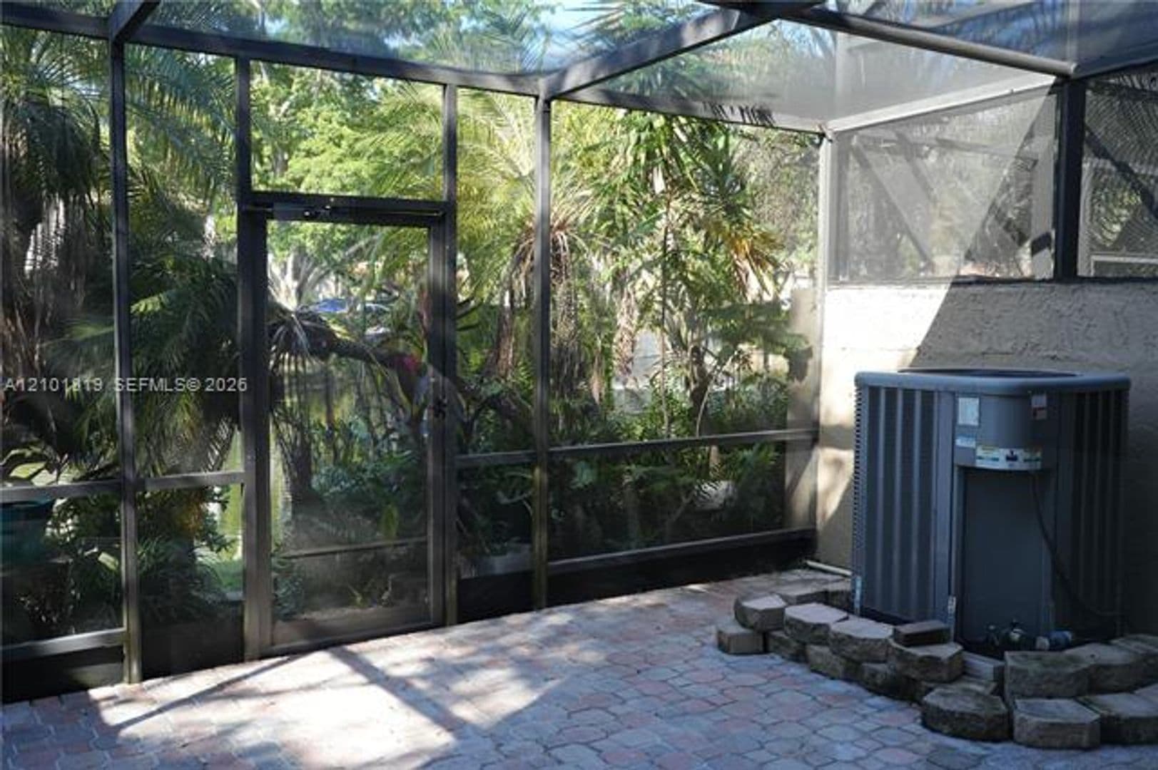 Plantation Townhome: 701 E Coco Plum Cir th 8