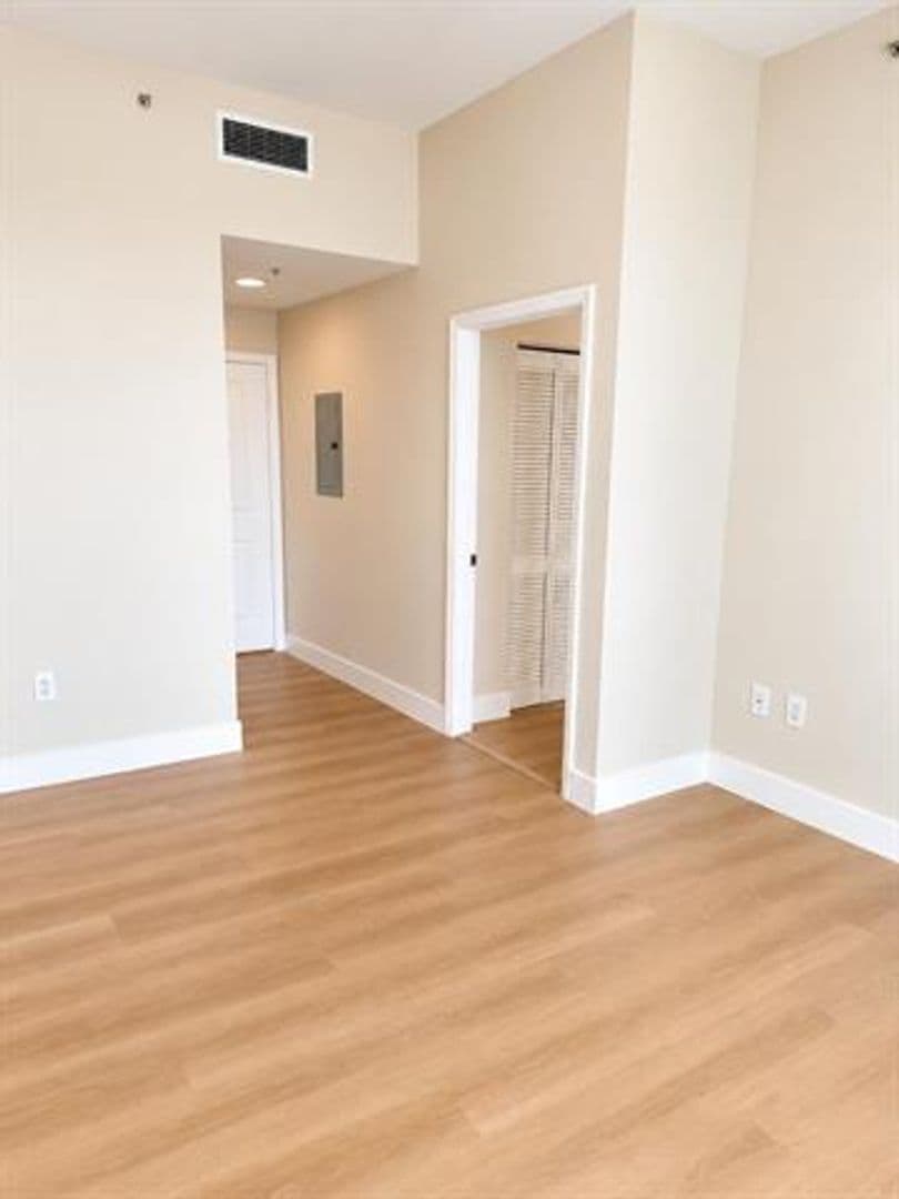Fort Lauderdale Condo: 511 SE 5th Ave cu-607