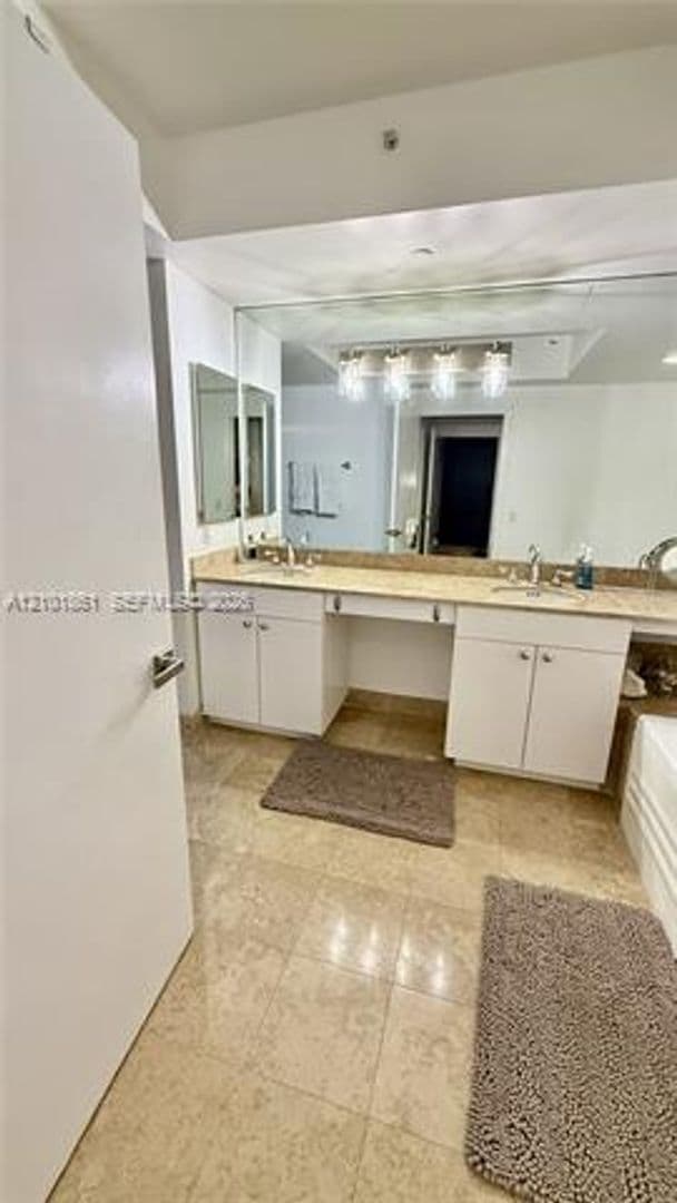 Miami Beach Condo: 4779 Collins Ave cu-1908