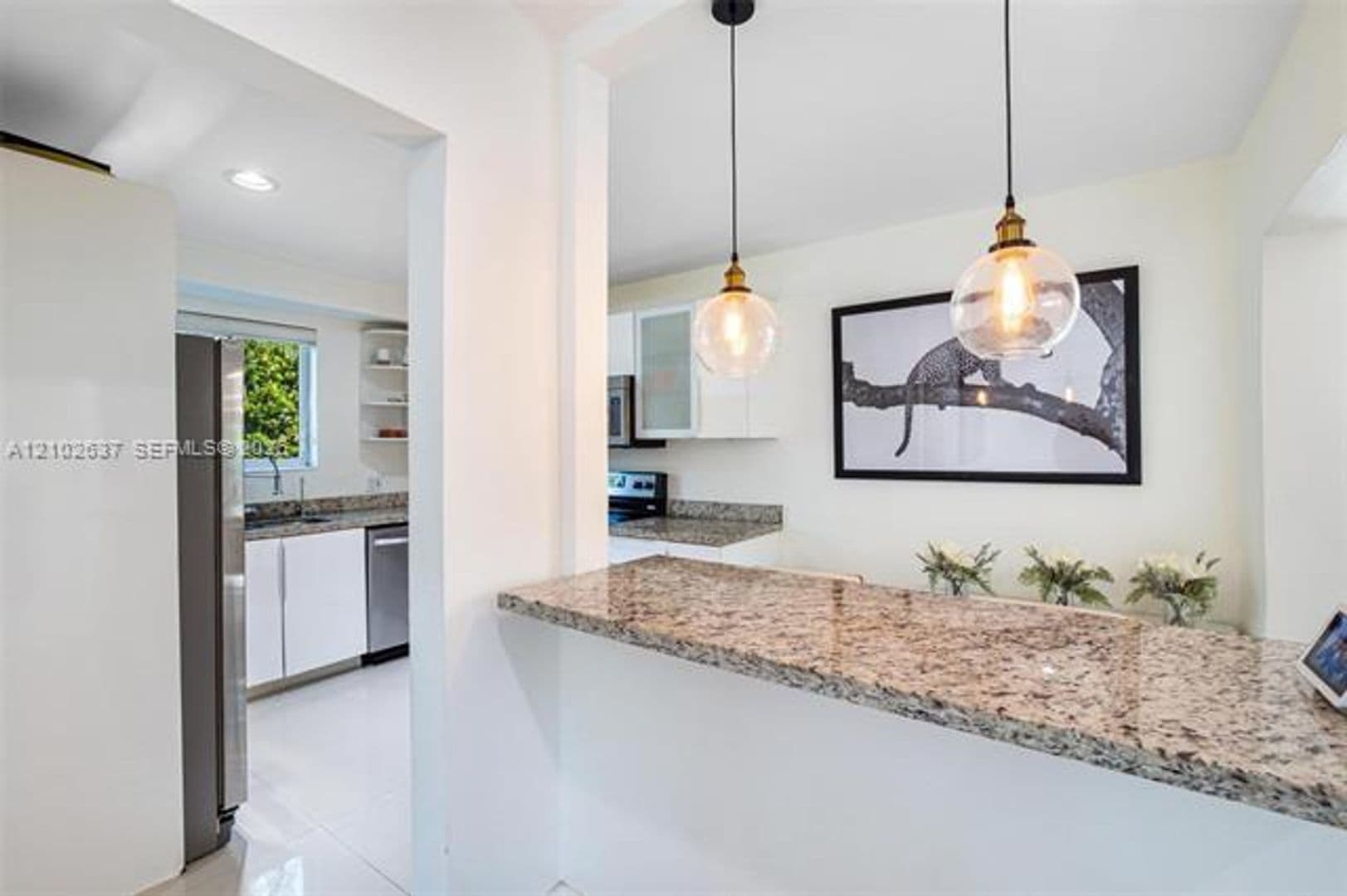 Miami House: 945 NE 82nd St # 945
