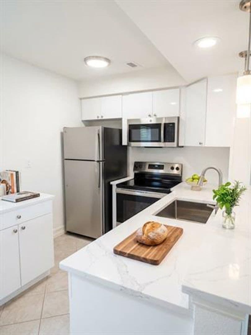 Fort Lauderdale Condo: 2713 NE 33rd Ave cu-2