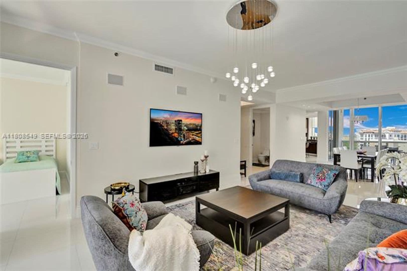 Sunny Isles Beach Condo: 16001 Collins Ave cu-1604