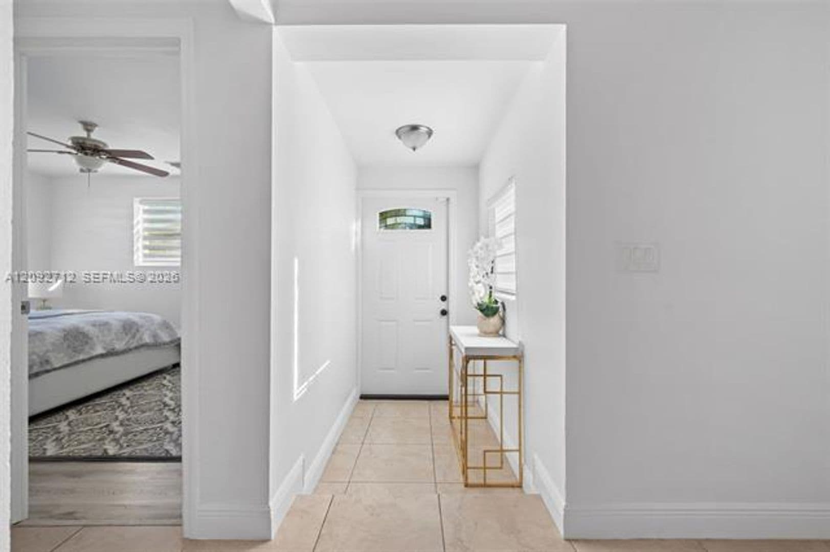 Hollywood House: 2819 Cleveland St # 2819