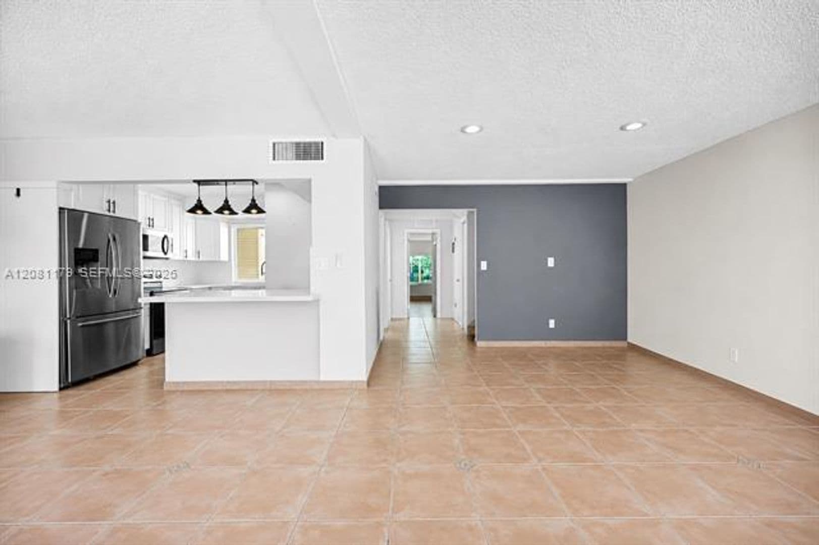 Miami Townhome: 9133 Fontainebleau Blvd th 5