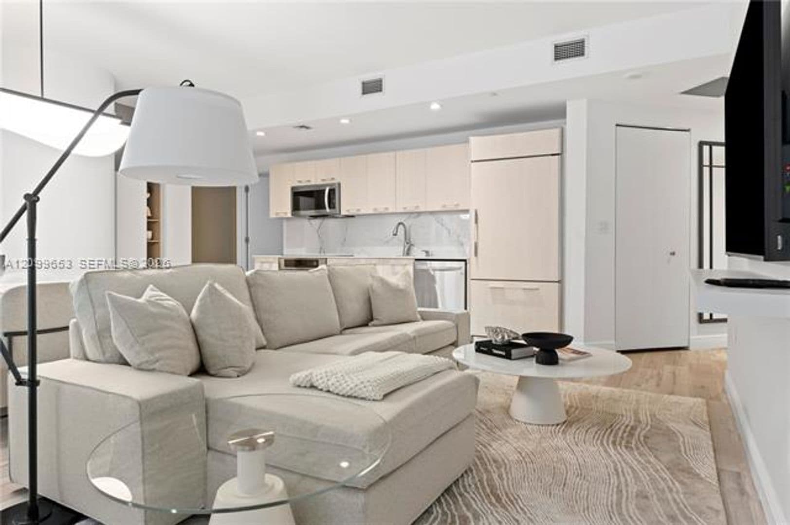 Miami Condo: 45 SW 9th St cu-1708