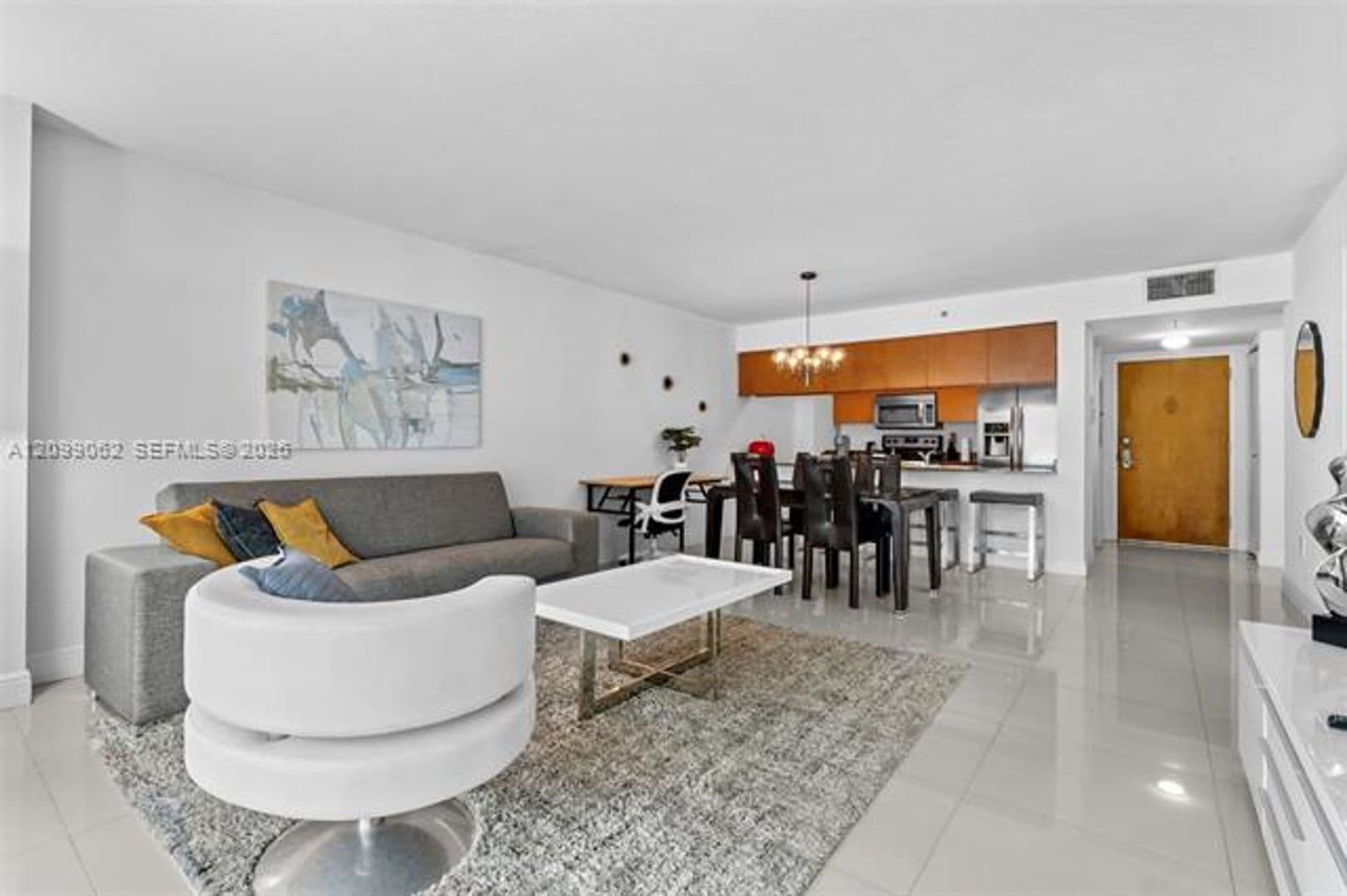 Miami Condo: 1200 Brickell Bay Dr cu-3908