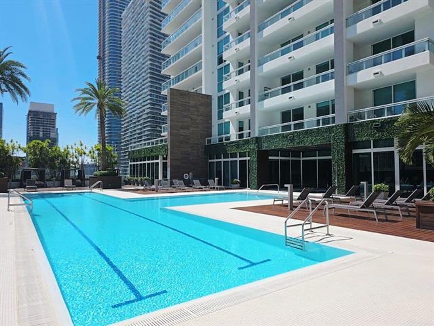 Miami Condo: 1080 Brickell Ave cu-4207