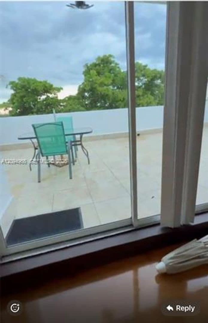 Miami Condo: 680 NE 64th St cu-APH8