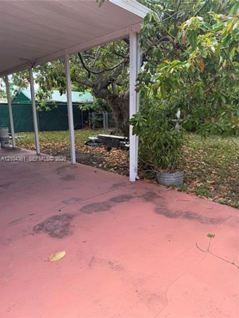 Miami House: 6473 SW 25th St # 6473