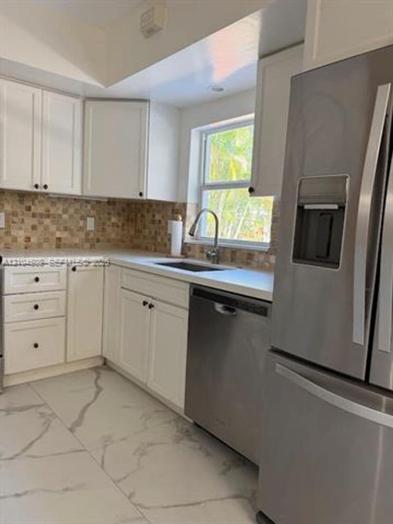 Hollywood House: 1811 N 40th Ave # 0