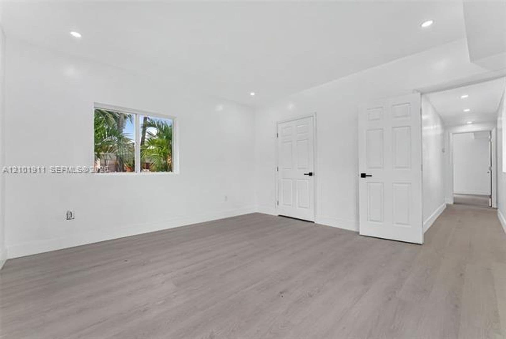 Miami House: 334 NW 110th St # 334