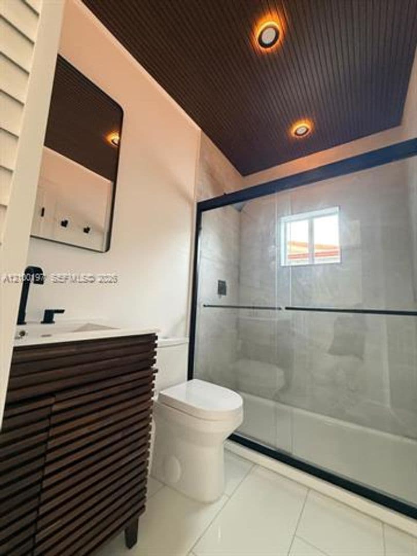 Miami House: 720 NW 19th Ct # 720